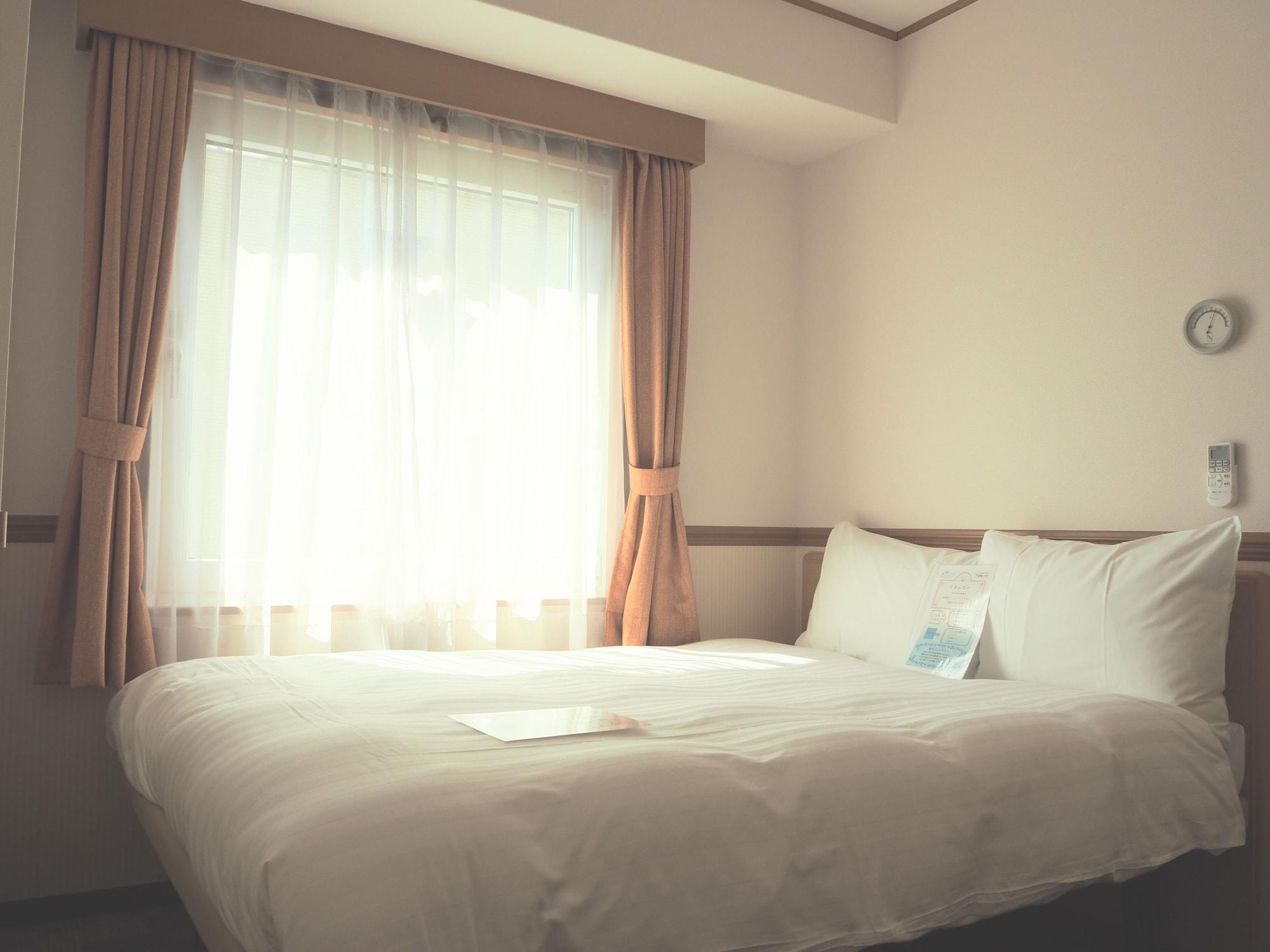 Toyoko Inn Hiroshima Heiwa-Odori Exterior foto